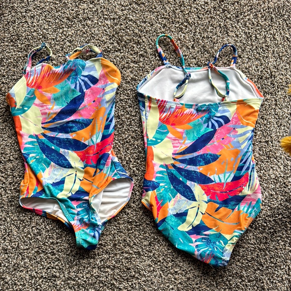 Sister matching set - old navy size xs (5) & S (6-7) Tropical Print Swimsuit Set